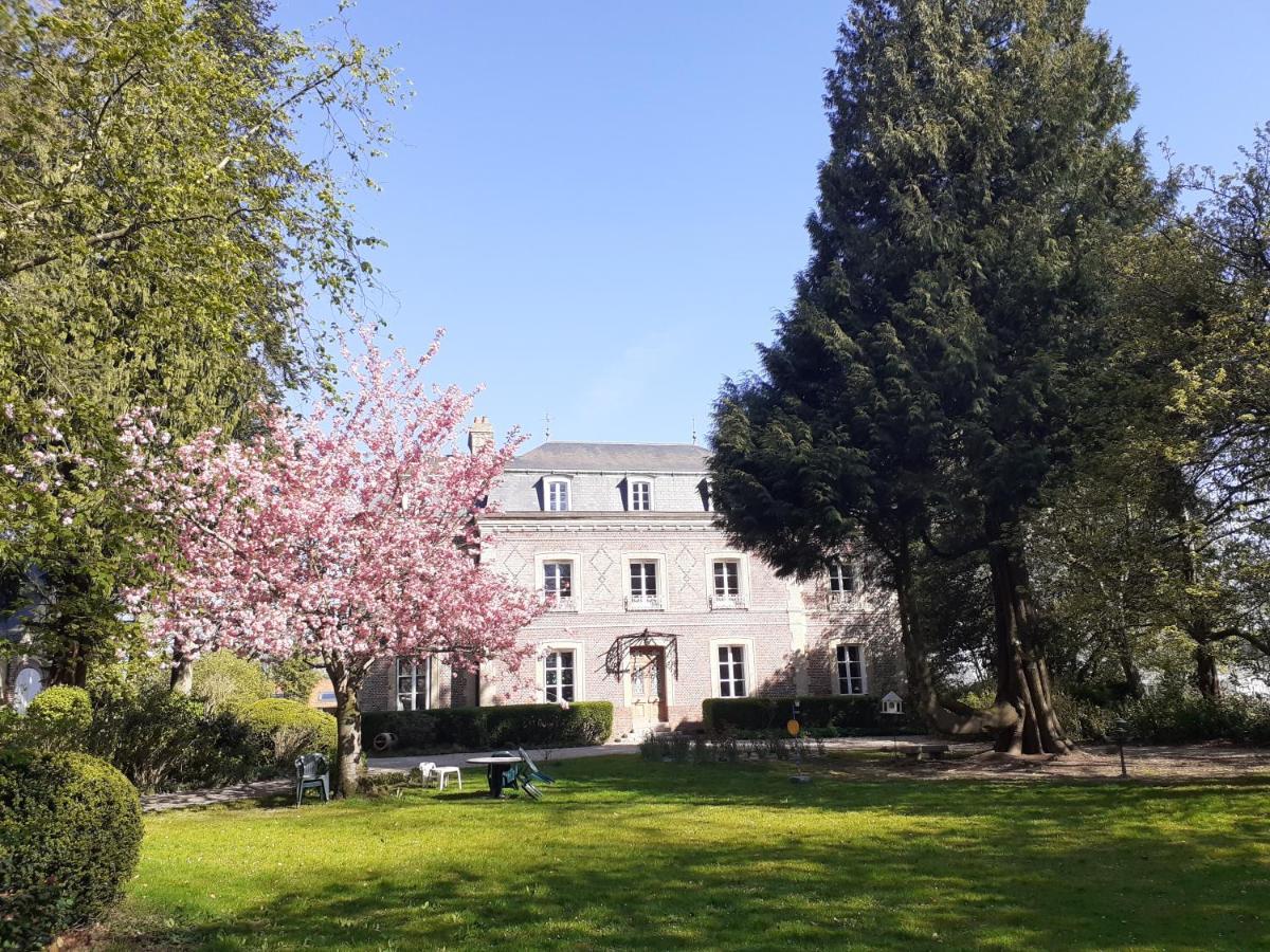 Les Gites Du Chateau De Maltot Saint-Ouen-du-Breuil 外观 照片