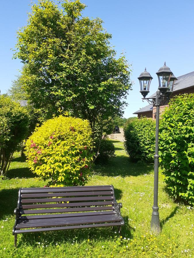 Les Gites Du Chateau De Maltot Saint-Ouen-du-Breuil 外观 照片